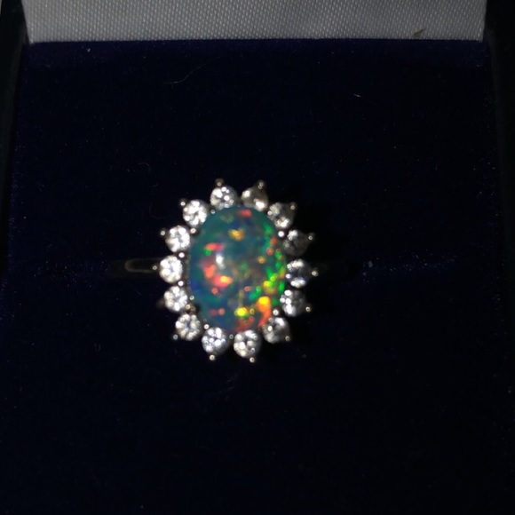 opal ring - Picture 2 of 8